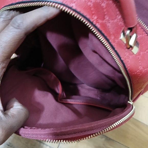 Red backpack - Picture 5 of 6